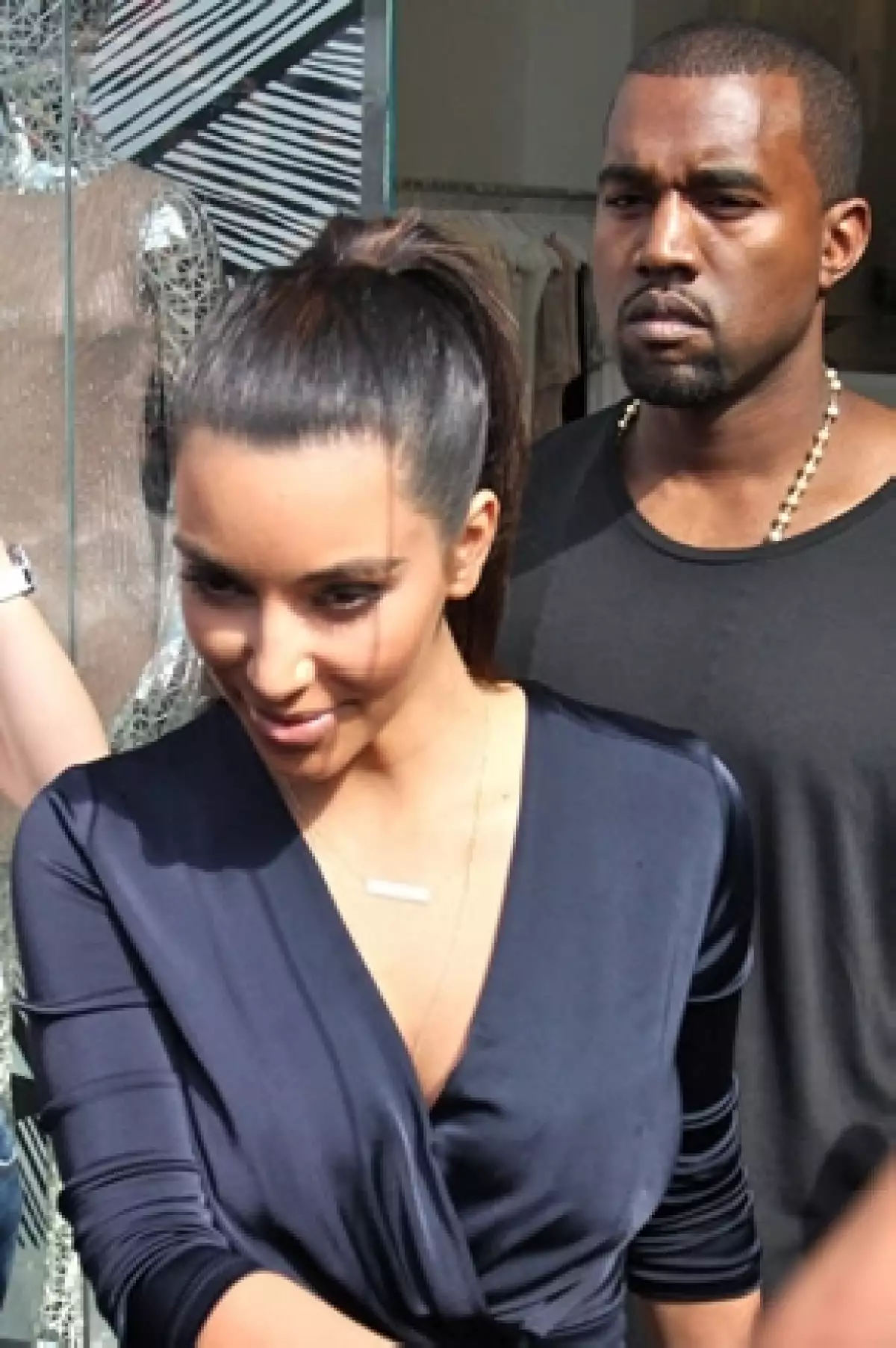 Aunque sus novios son muy amigos, ambas celebridades no se llevan mucho y cuando se ven, no conviven.