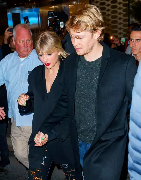 taylor-swift-joe-alwyn-truene.jpeg