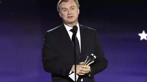 Christopher Nolan se llevó el premio a Mejor Director en los Critic's Choice Awards 2024, por la cinta ‘Oppenheimer’.