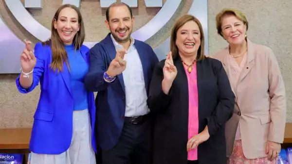 marko cortes xochitl galvez.jpeg