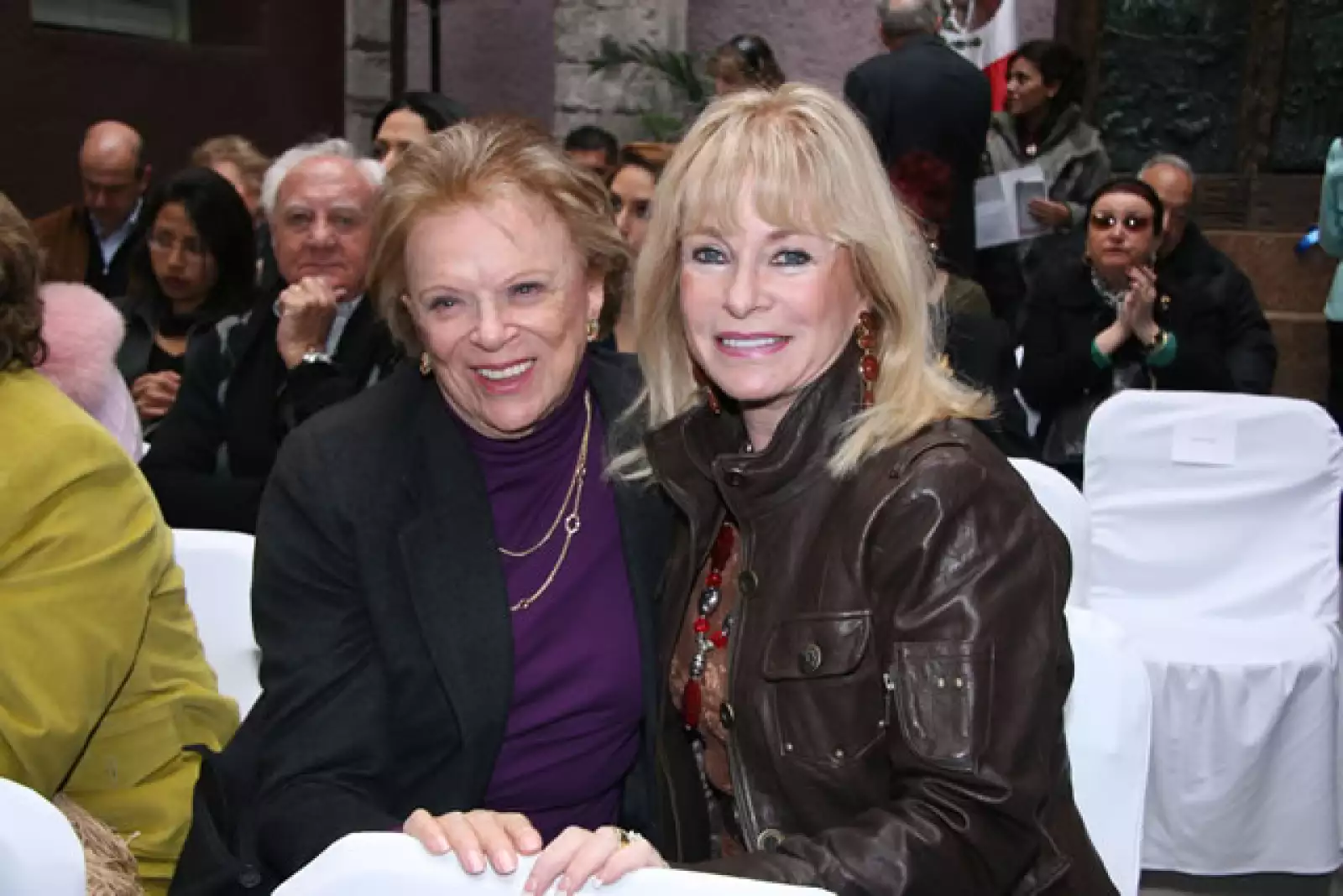 Homenaje a Jacobo Zabludovsky y Leon Davidoff.