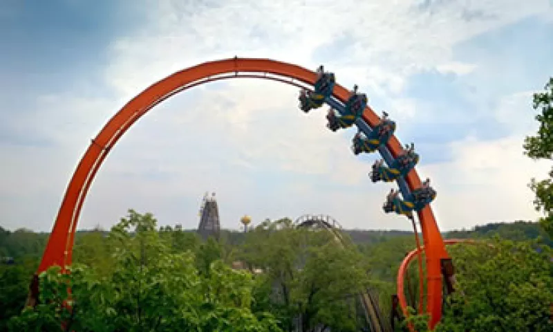 La montaña rusa Thunderbird te lanzará de 0 a 100 kilómetros por hora en menos de cuatro segundos. (Foto: HolidayWorld.com )