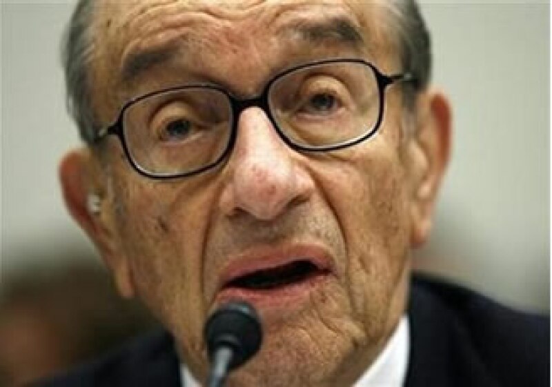 Greenspan dijo que las ventas de autos y el sector inmobiliario recibieron un impulso con los planes oficiales, pero el empujón no sería duradero. (Foto: Reuters)