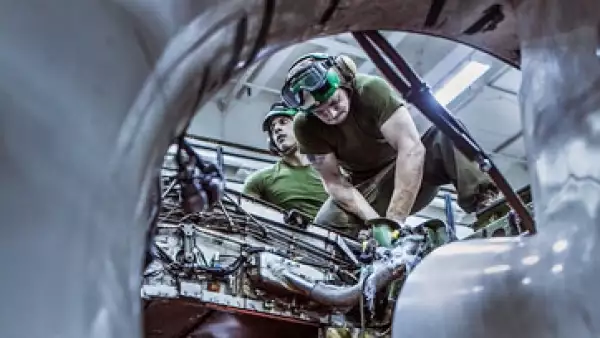 Ingeniero y motores