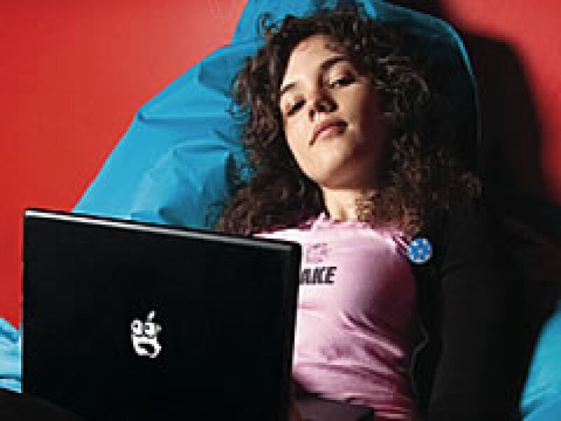 Tamara de Anda, quien tiene 40,000 visitantes al mes en su bitácora, cree que el atractivo económico de un blog viene más de la exposición a potenciales contrataciones, que en el marketing (Foto: Adán Gutiérrez).