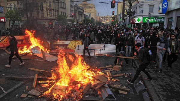 CHILE-TRANSPORT-METRO-PROTEST