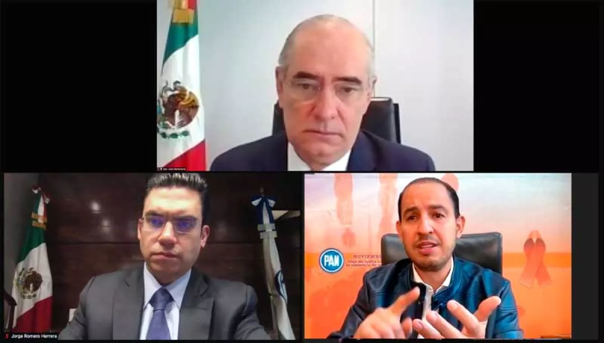 Panistas en conferencia sobre la reforma eléctrica