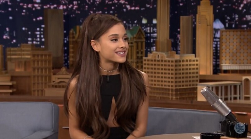 La cantante dejó a todos boquiabiertos al hacer una extramadamente buena imitación de la artista canadiense en el show de Jimmy Fallon.