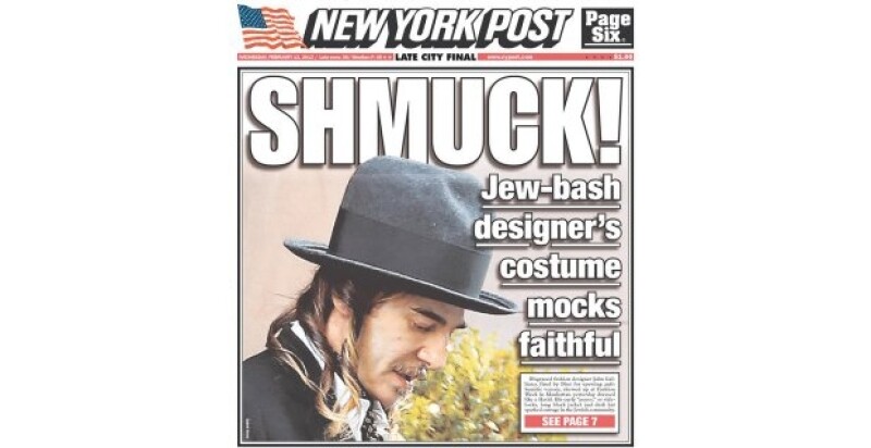 El diseñador de modas John Galliano no se dejó ver en la Semana de la Moda de Nueva York, pero de todas formas se convirtió en encabezado.