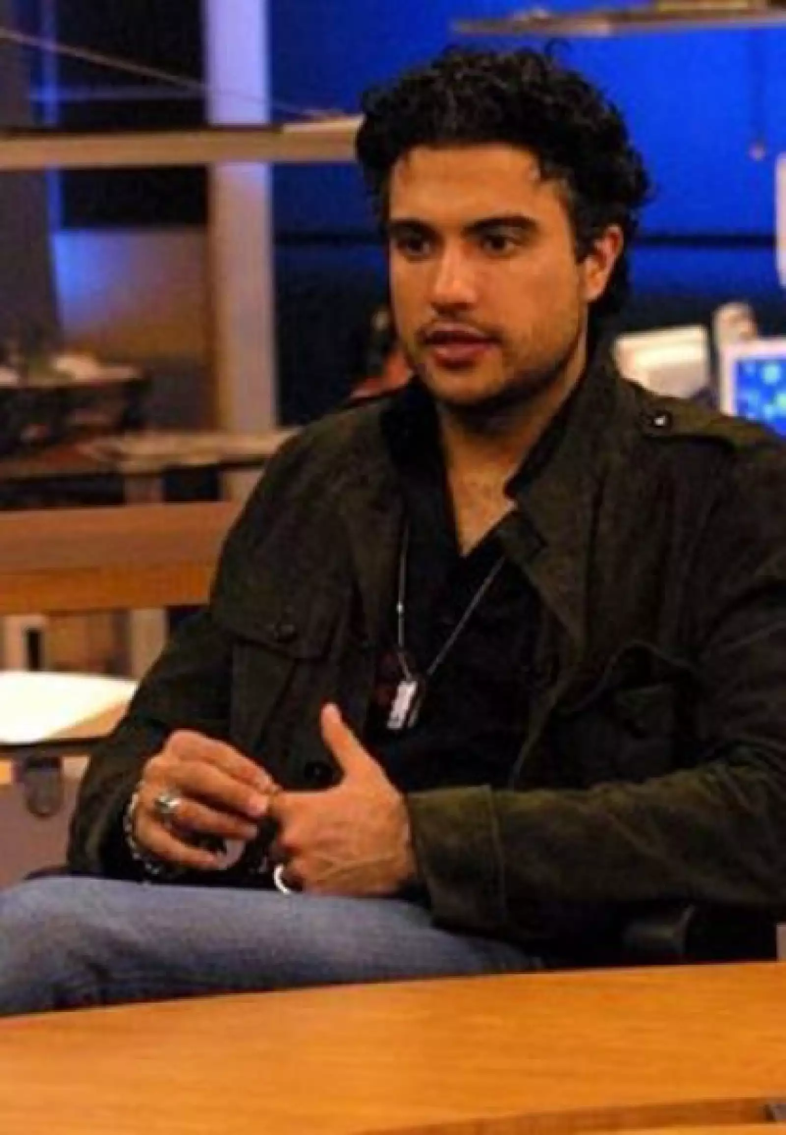 Tv Azteca le abrió las puertas al joven emprendedor y debutó en la televisión con su propio programa, llamado `El Show de Jaime Camil´.