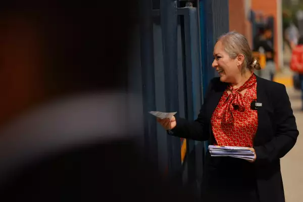 Exabogada de "El Chapo" y un exnarcotraficante en la boleta para ser jueces  en México