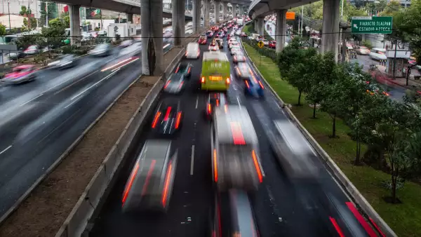 (Trafico en la Ciudad de México)