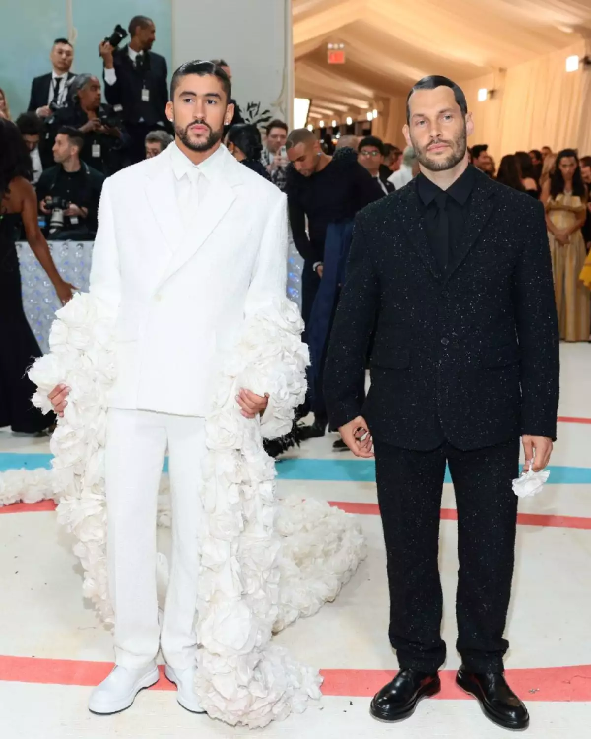 Jacquemus y Bad Bunny en la Met Gala 2023