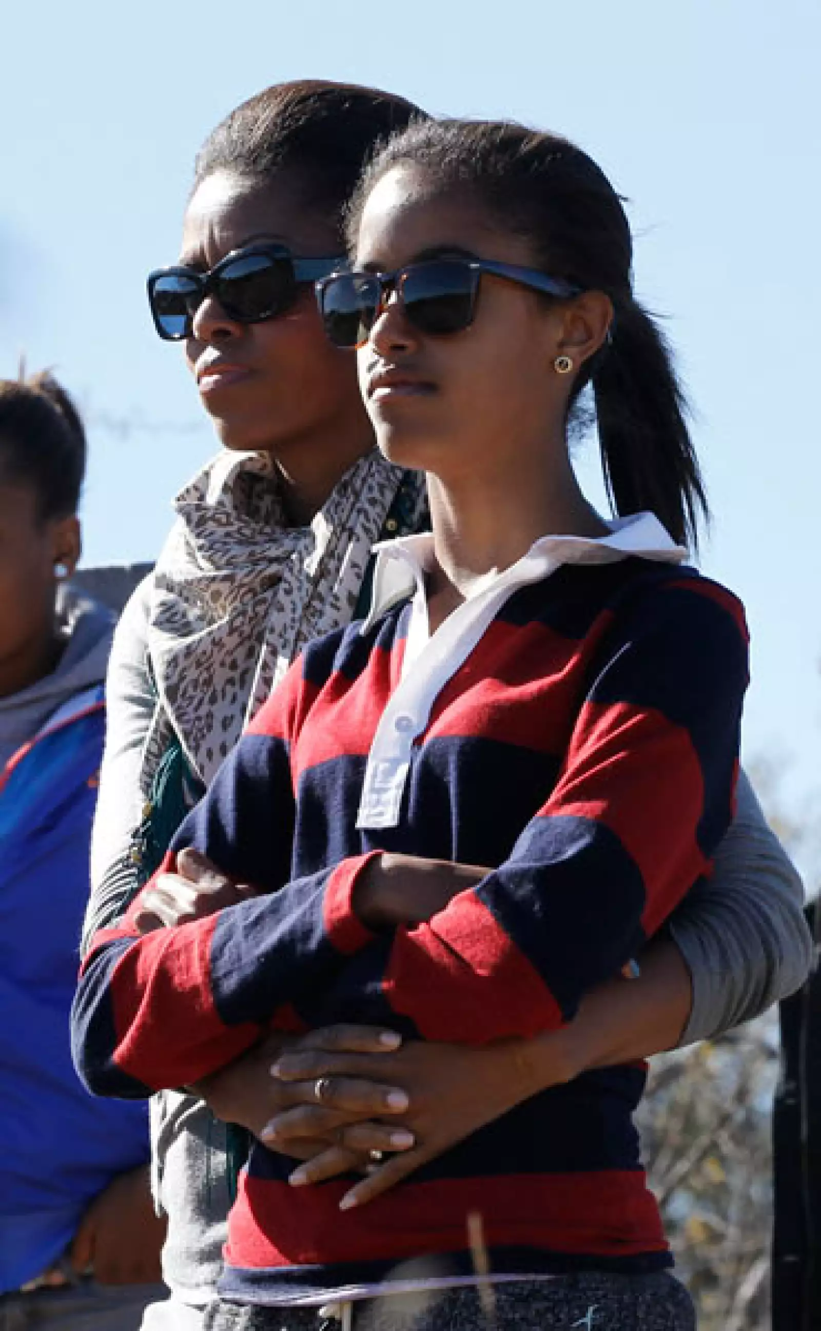 Malia, de 12 años, y su madre estaban atentas a ver si podían ver un león.