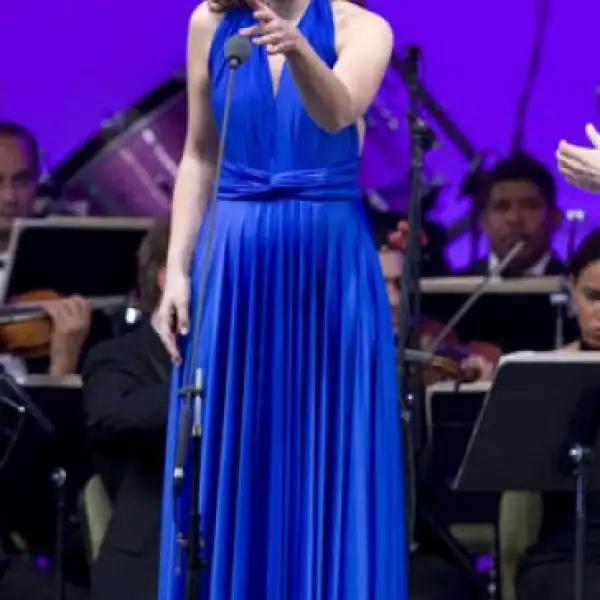 Plácido Domingo alternó en su presentación con la soprano Virginia Tola y David Giménez, quien dirigió a la Orquesta Filarmónica de Zacatecas.