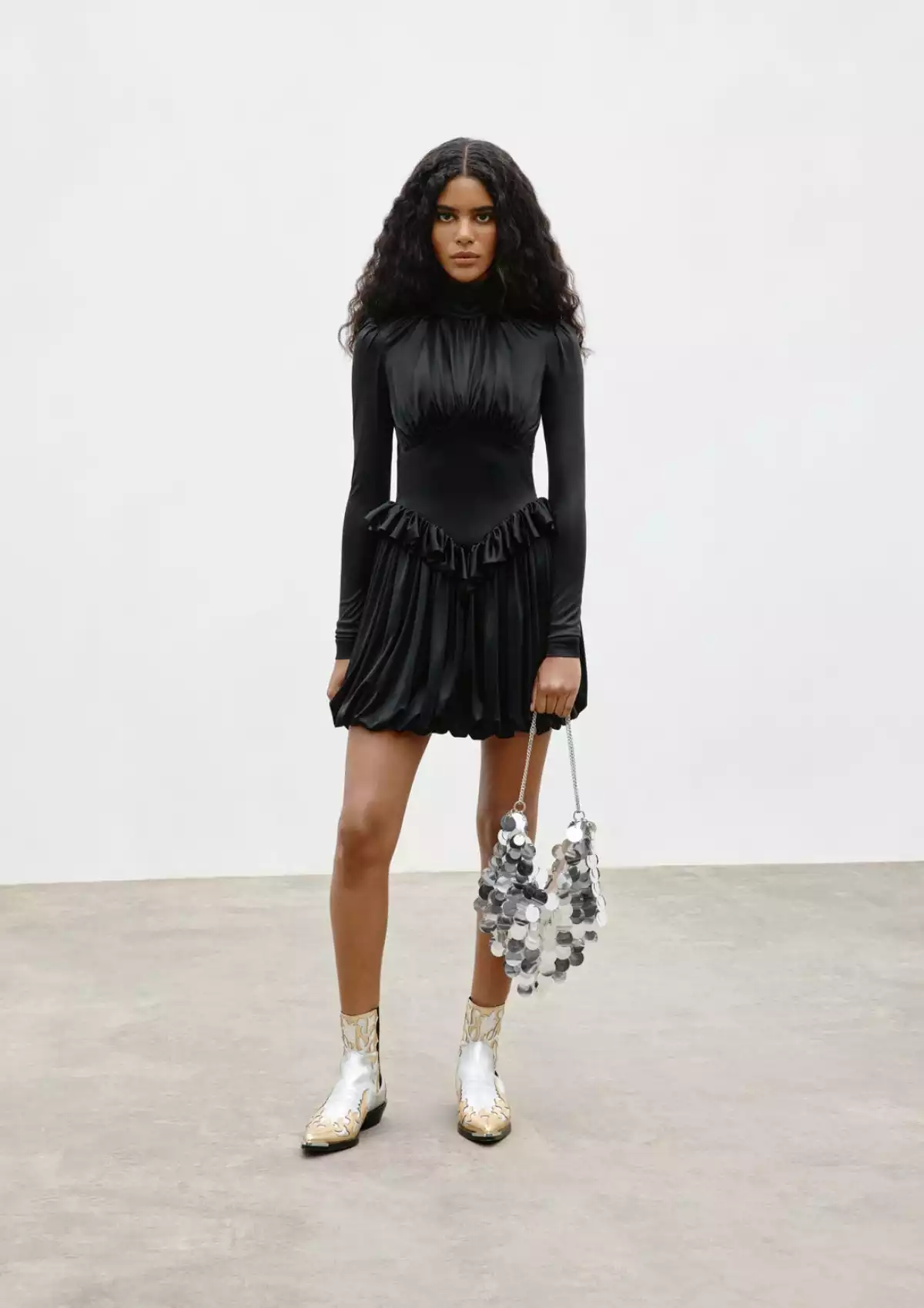 El primer vistazo a la colección Rabanne x H&M