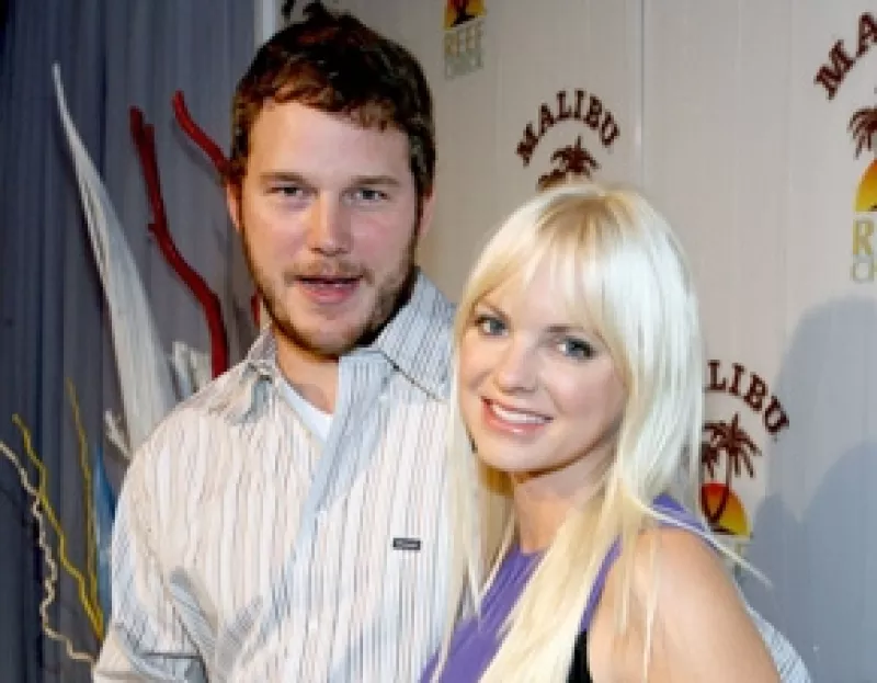 La actriz de `La Casa de las Conejitas´ anunció que este otoño se convertirá en mamá.