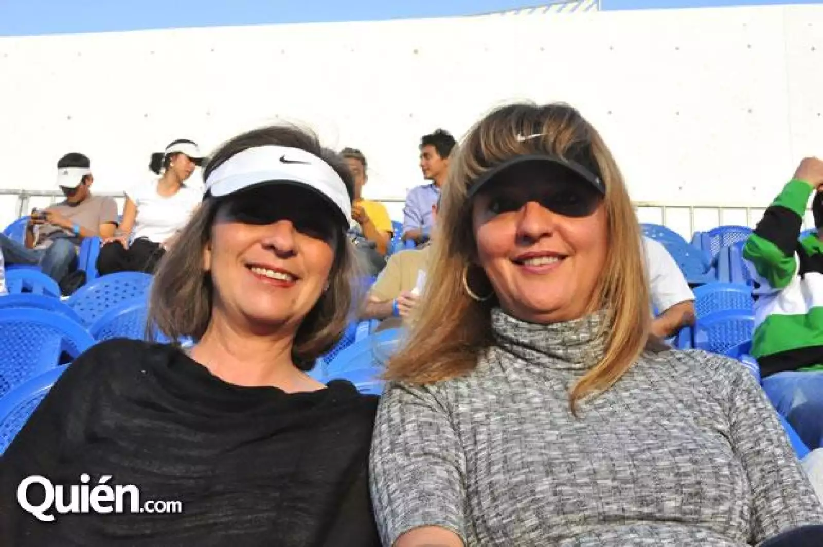 Martha Villarreal y Nora de Moreno