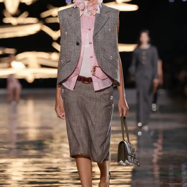 Chanel S27 035.jpg