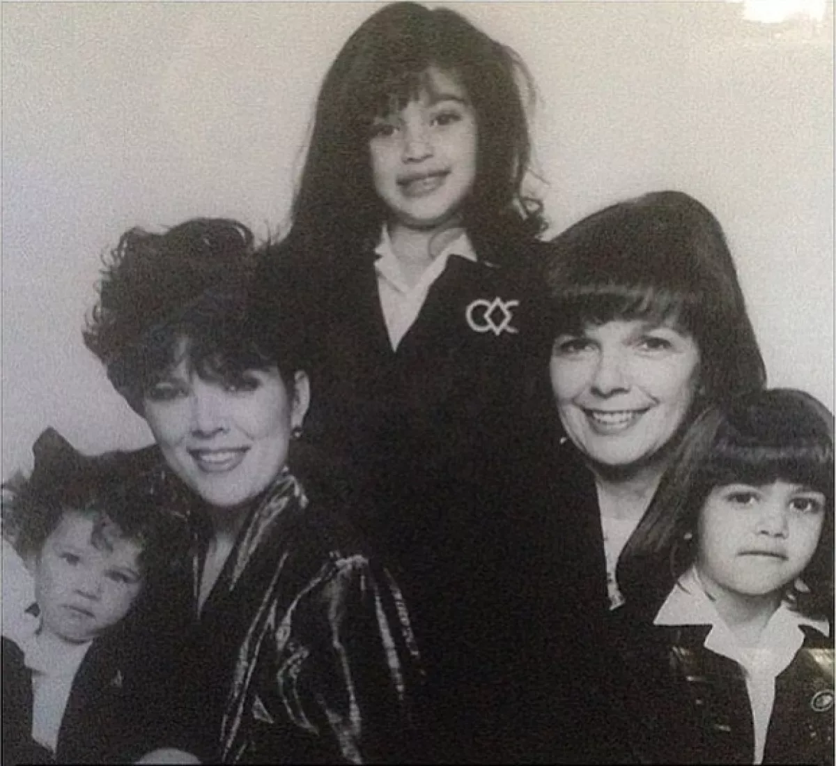 La abuela MJ figuró entre las imágenes que publicó Kris Jenner con motivo del día de las madres.