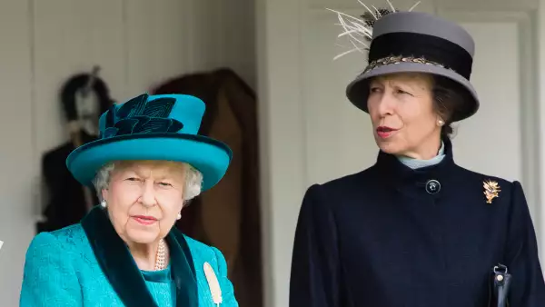 Princesa Ana y Reina Isabel 