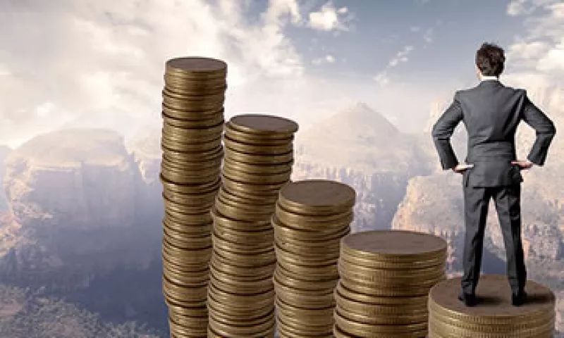 Los inversores ricos consideran que el fin del estímulo de la Fed impulsaría la economía. (Foto: Cortesía de CNNMoney)