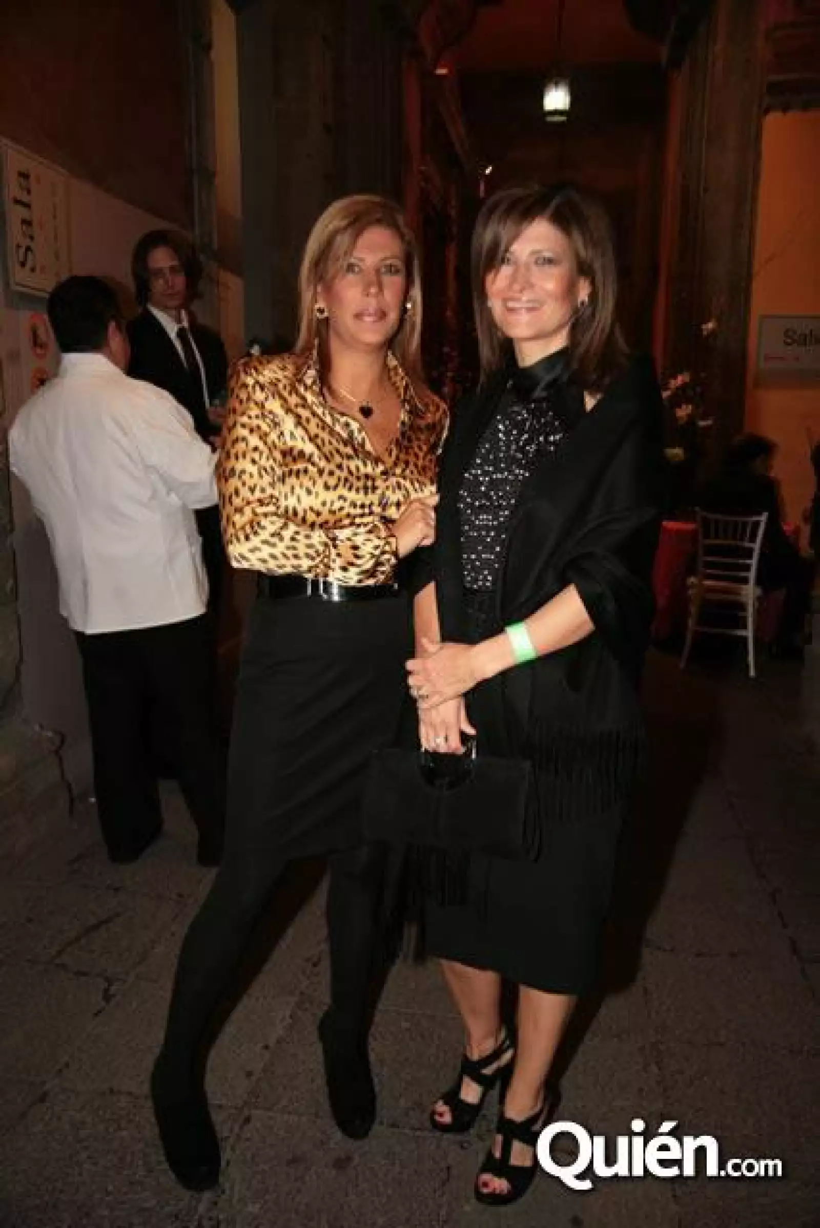 Cajas en subasta revive el arte