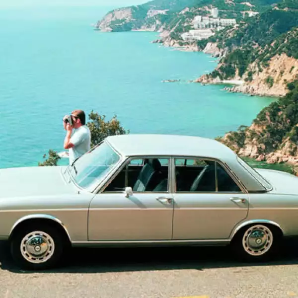 El Audi 100 LS de 1969 contaba con cuatro cilindros.