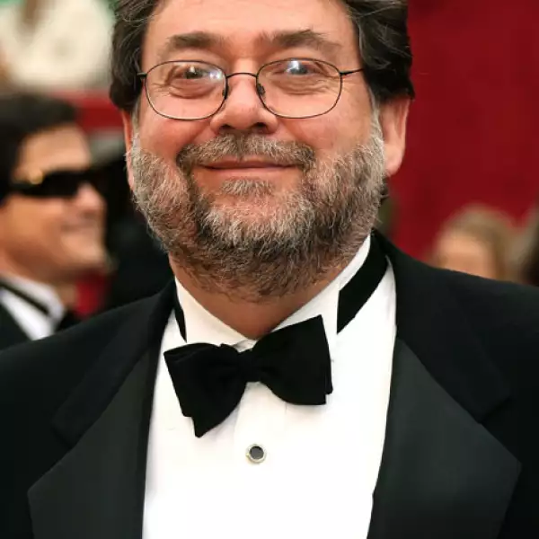 Guillermo Navarro fue ganador del Oscar por Mejor Fotografía por la película El Laberinto del Fauno en 2006.