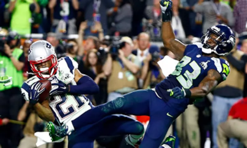 Al momento de la intercepción en los últimos segundos del parido, se registró el récord de espectadores web. (Foto: Reuters)