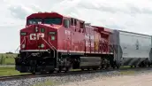 Vista de un tren de CPKC