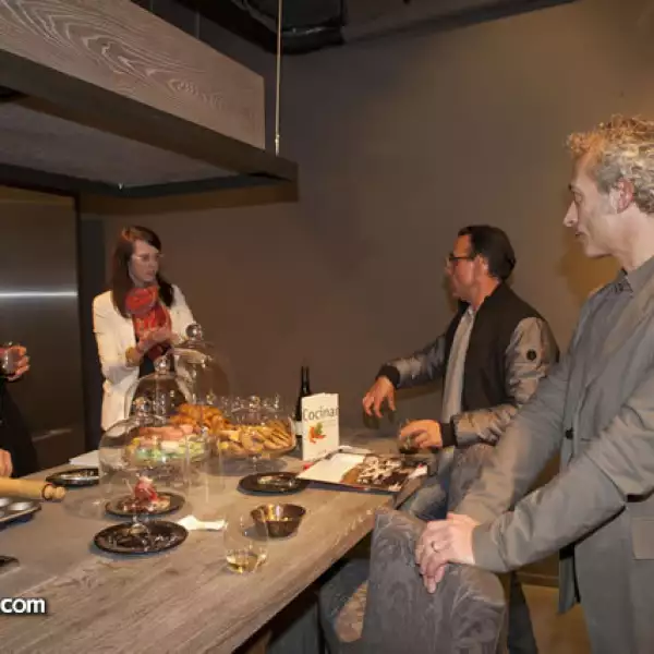 Joshua Boinstein,Sarah Köring,Amin Suárez,Xavier Pottiez