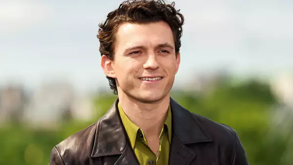 TOM HOLLAND