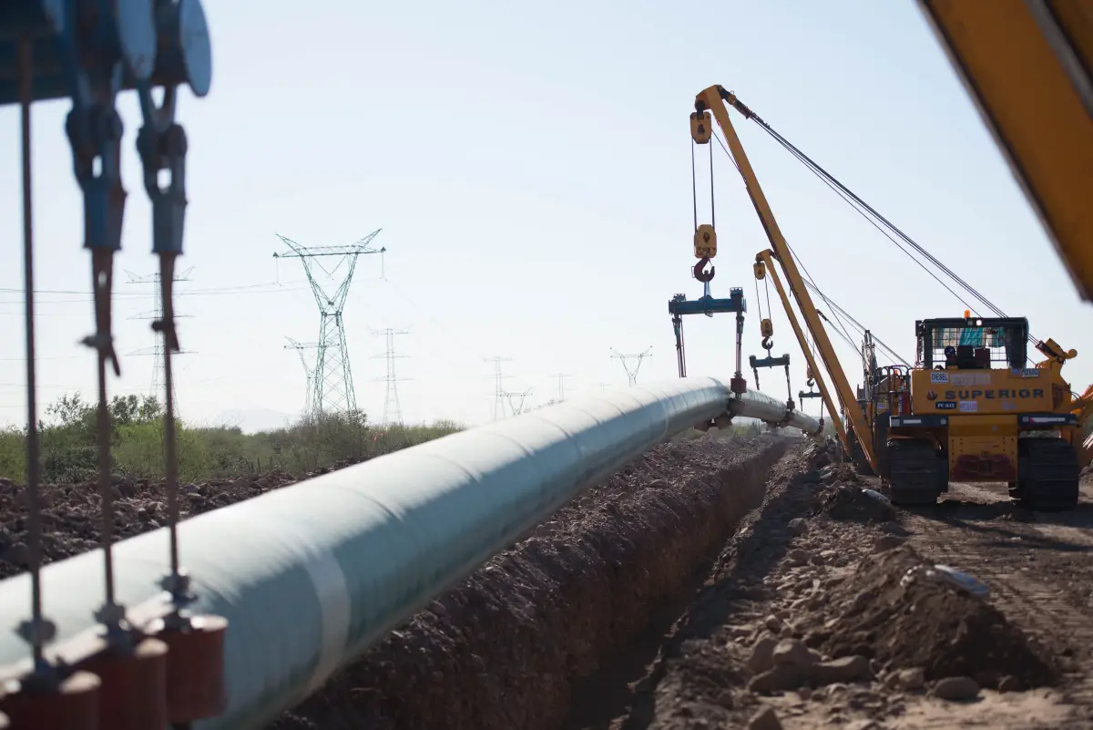 La revisión del T-MEC encuentra a México en su punto más frágil por su dependencia energética