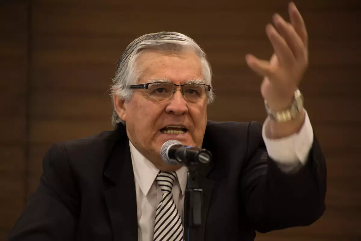 El empresario acusa que el magistrado dio un amparo indebido al secuestrador de su hija.