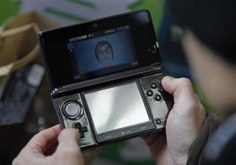 El 3DS fue lanzado en Japón el mes pasado y saldrá a la venta en Estados Unidos el 27 de marzo. (Foto: Reuters)