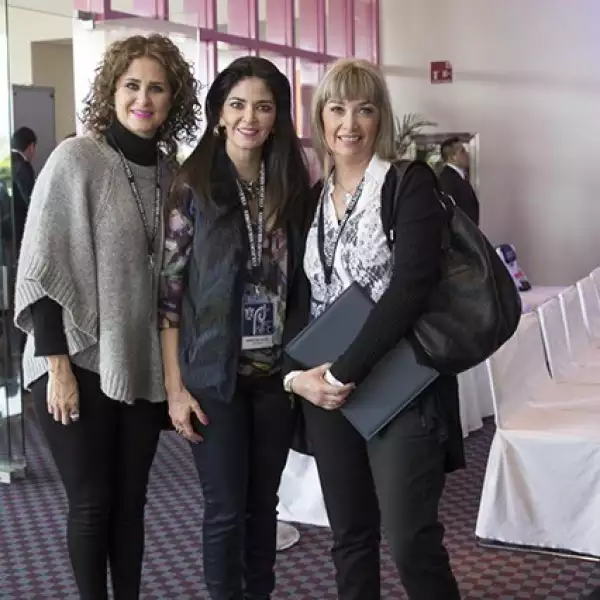 Mónica Aguayo, Mary Vega y Amparo Pons