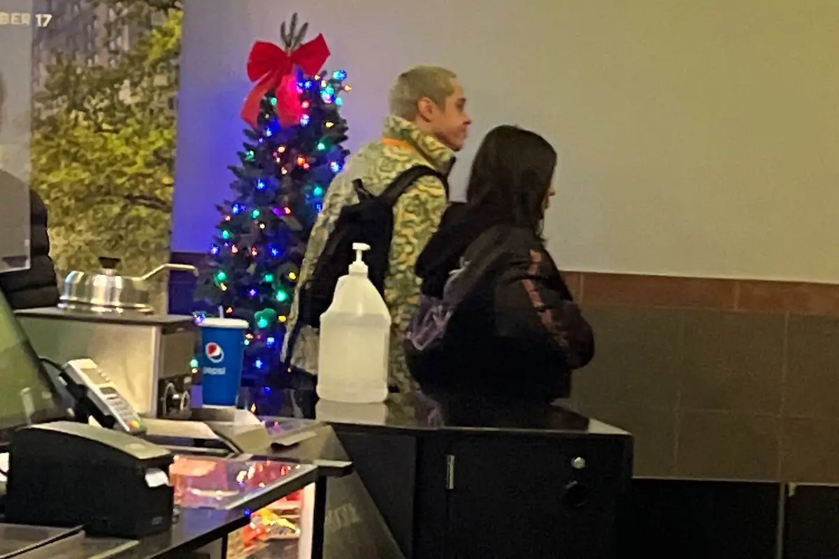Pete Davidson y Kim Kardashian.