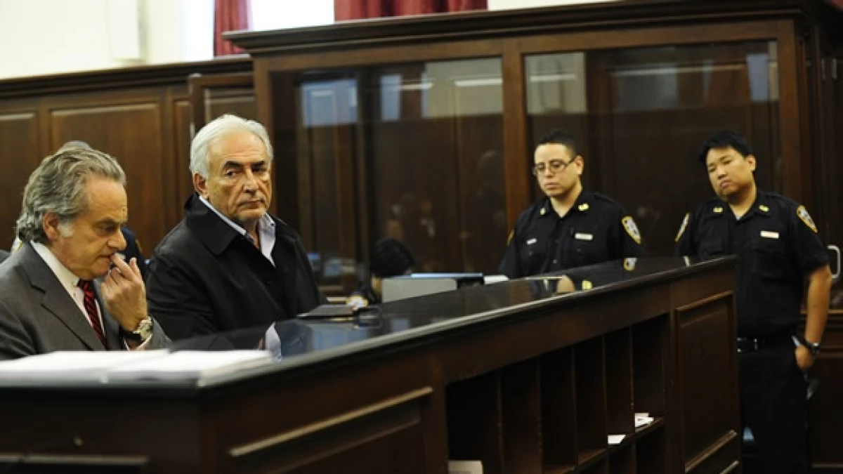FMI - Strauss-Kahn - acusado