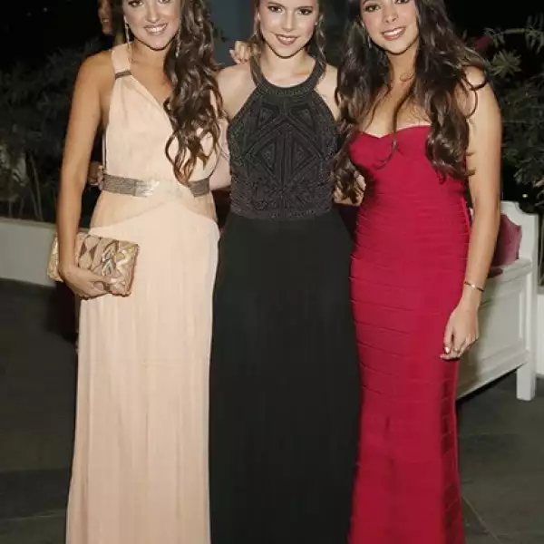 Paola Benítez,Lucía Esteve y Johanna Serna