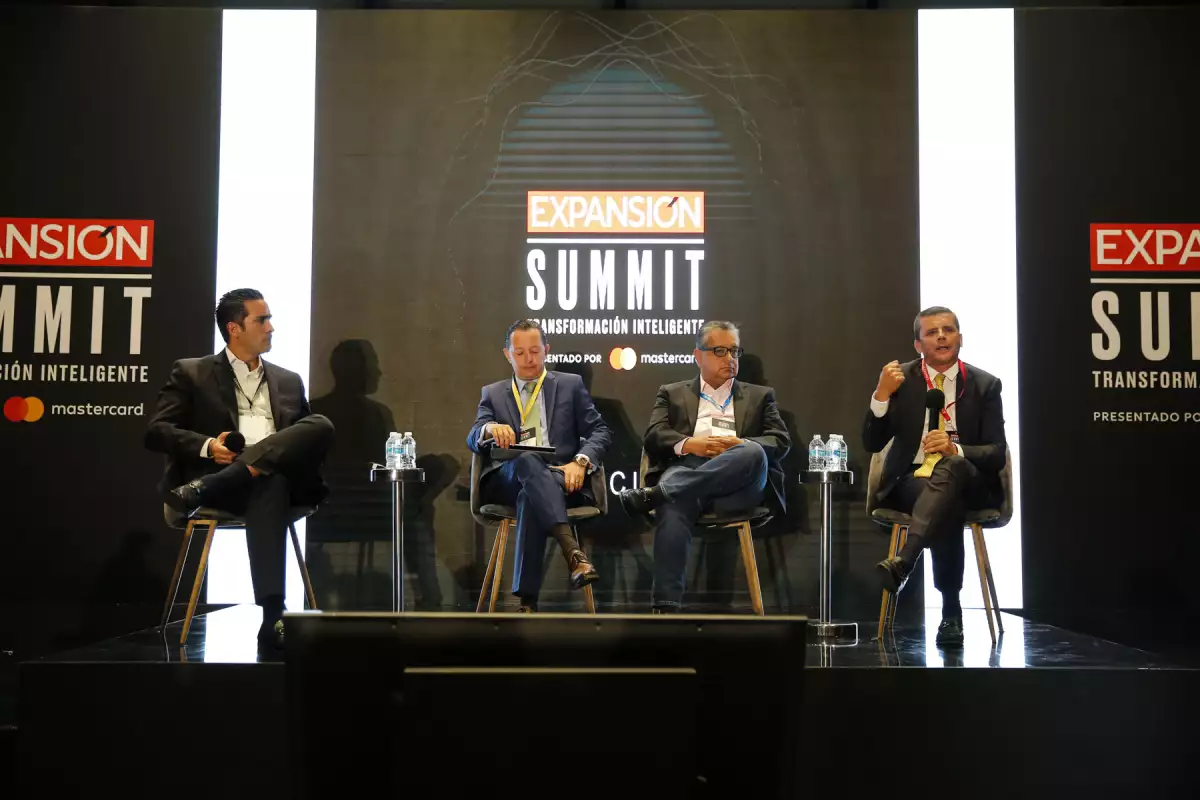 SUMMIT_MIBANQUEROROBOT_JZ_086.jpg