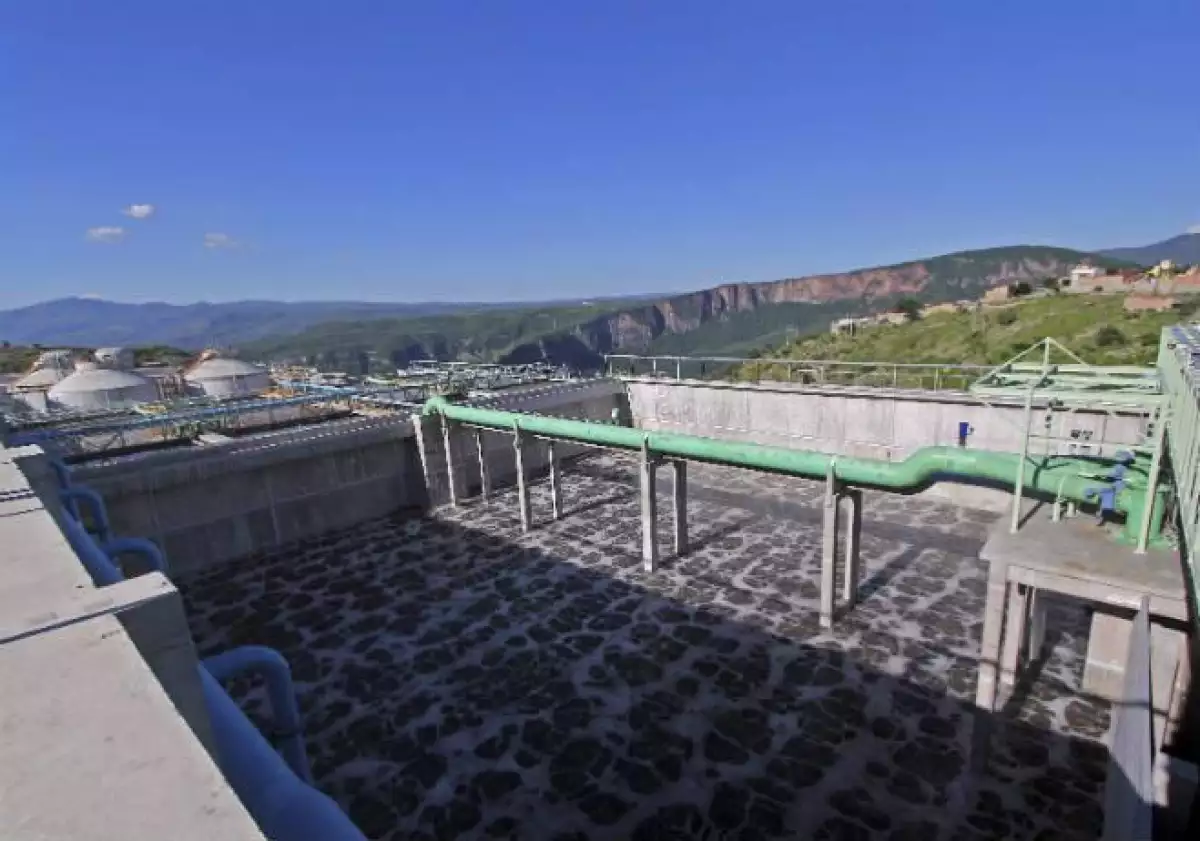 Plata de tratamiento de aguas residuales