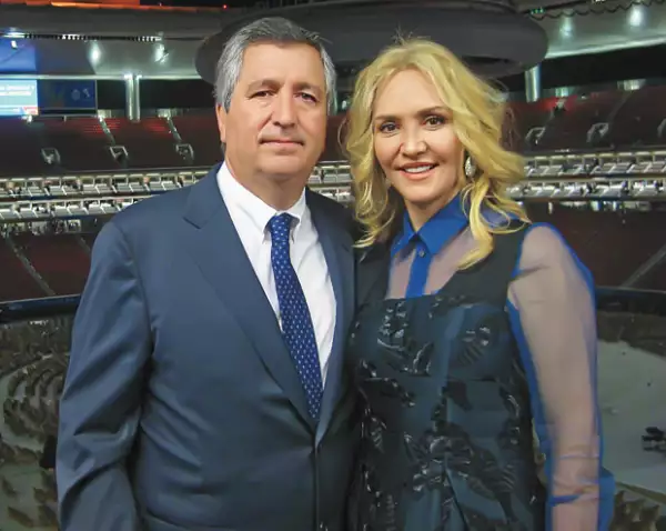 El empresario acusó a su esposa de vender 21 obras de arte a un costo muy bajo.