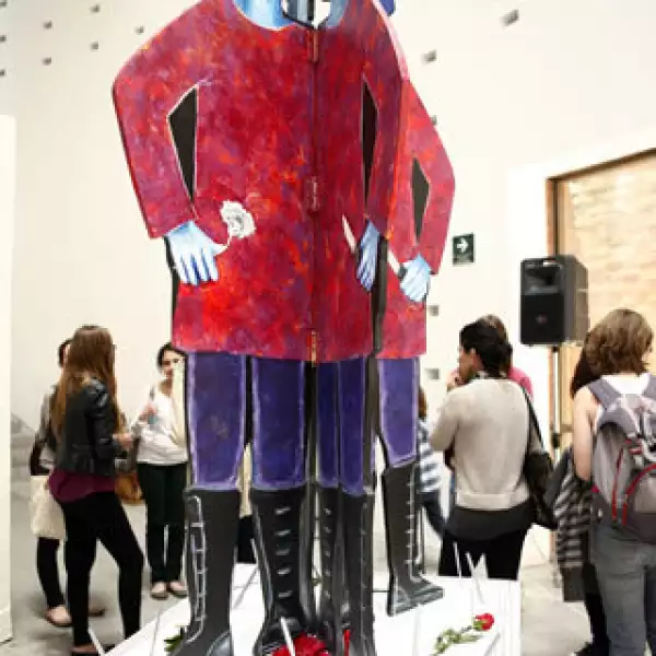 Exposición Codo a Codo