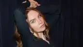 Belinda posando con su nuevo look.