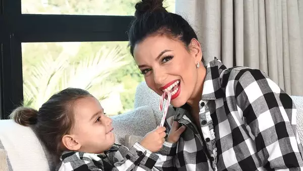 eva-longoria-hijo-santiago.jpg