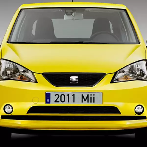 Su diseño frontal incorpora el concepto ‘Arrow Design’ y la zona posterior muestra un diseño novedoso con formas triangulares.