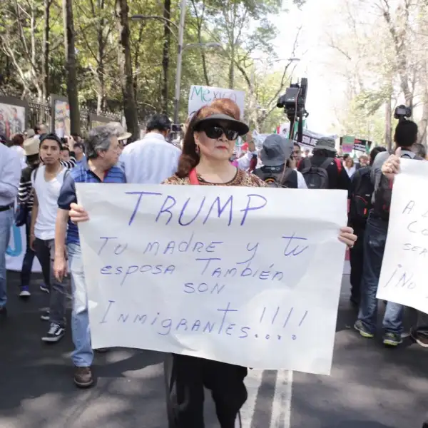 Marcha Vibra México