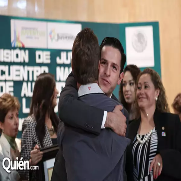 Nick Vijicic,José Luis Oliveros