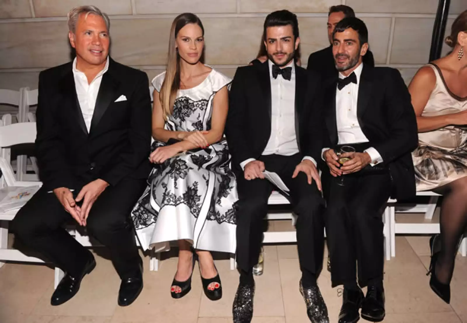 Durante la tercera gala anual de amfAR la pareja compartió fila con Robert Duffy y Hilary Swank.